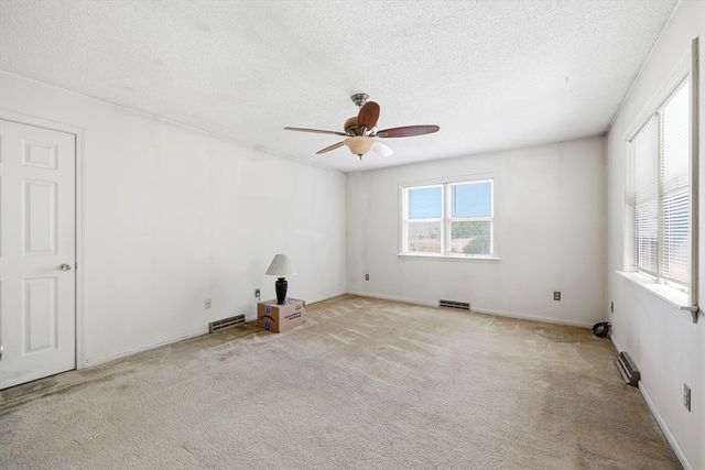 19-21 Wedgewood Cir, Springfield, MA 01129