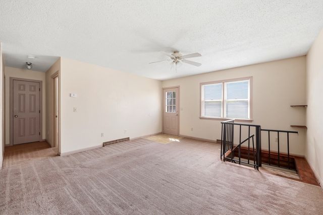 19-21 Wedgewood Cir, Springfield, MA 01129