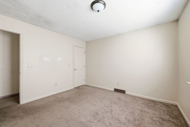 19-21 Wedgewood Cir, Springfield, MA 01129