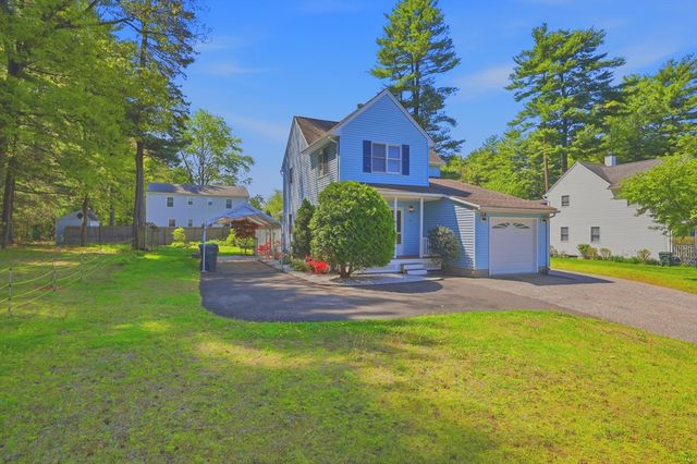 19-21 Wedgewood Cir, Springfield, MA 01129