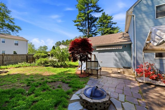 19-21 Wedgewood Cir, Springfield, MA 01129