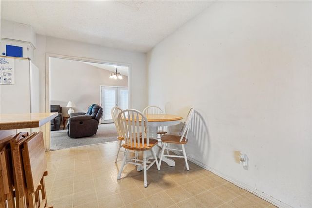 1022 Hummingbird Lane, Siloam Springs, AR 72761