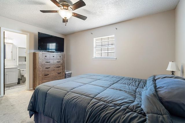 1022 Hummingbird Lane, Siloam Springs, AR 72761