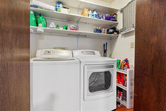 1022 Hummingbird Lane, Siloam Springs, AR 72761