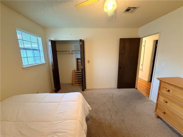 1022 Hummingbird Lane, Siloam Springs, AR 72761