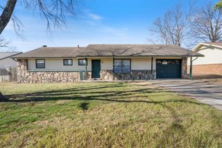 1022 Hummingbird Lane, Siloam Springs, AR 72761