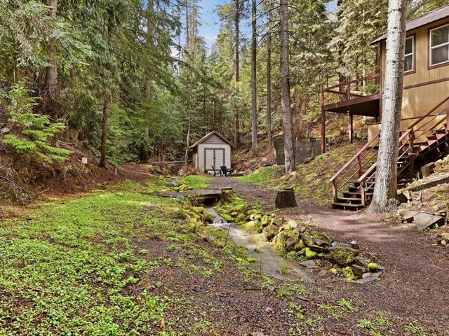 11823 N Honeymoon Bay Rd, Newman Lake, WA 99025