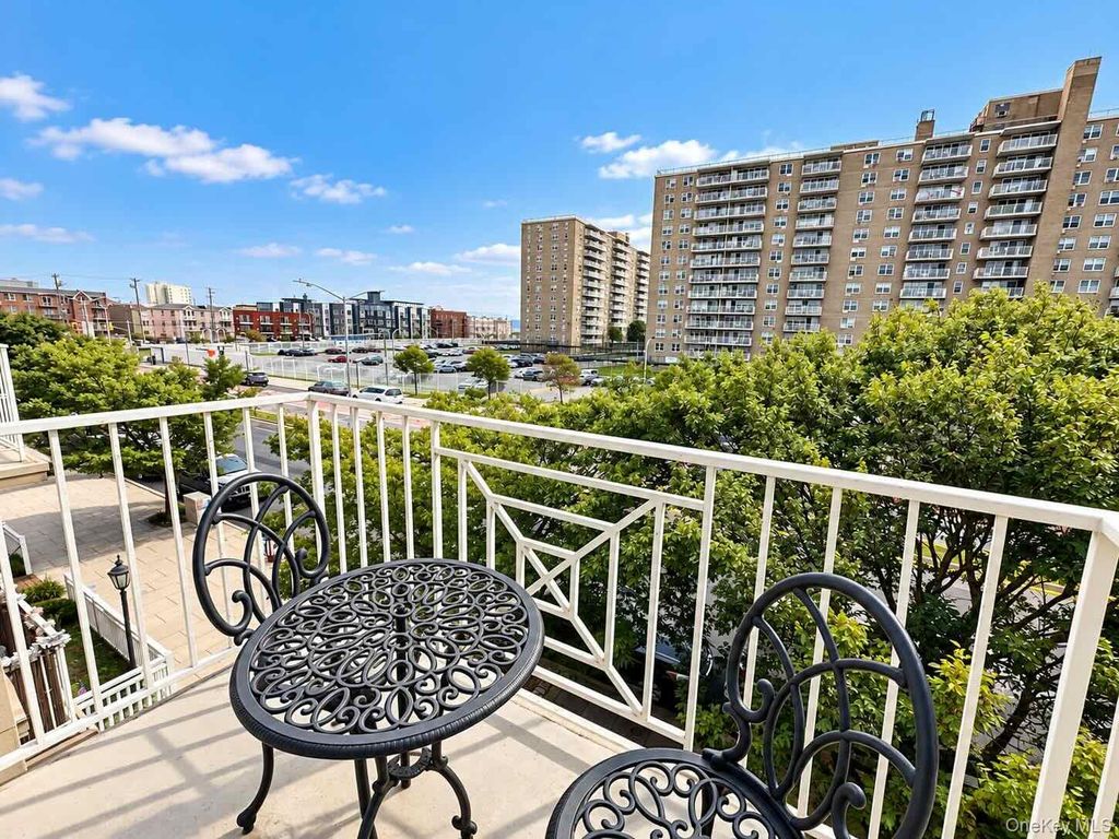10310 Rockaway Beach Boulevard 3C, Rockaway Park, NY 11694 — photo 3