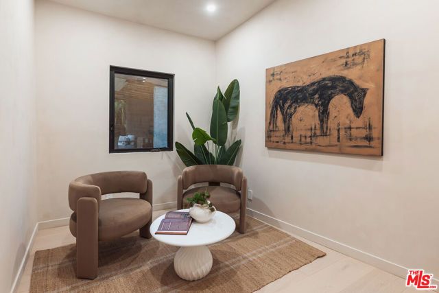 5625 Wilhelmina Avenue, Woodland Hills (los Angeles), CA 91367