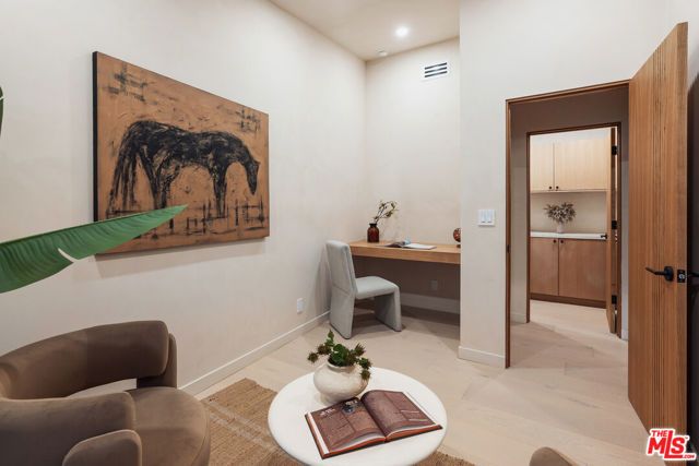 5625 Wilhelmina Avenue, Woodland Hills (los Angeles), CA 91367