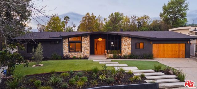 5625 Wilhelmina Avenue, Woodland Hills (los Angeles), CA 91367