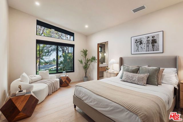 5625 Wilhelmina Avenue, Woodland Hills (los Angeles), CA 91367