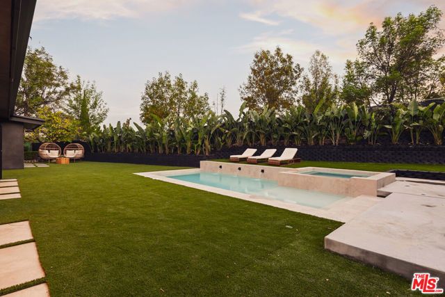 5625 Wilhelmina Avenue, Woodland Hills (los Angeles), CA 91367