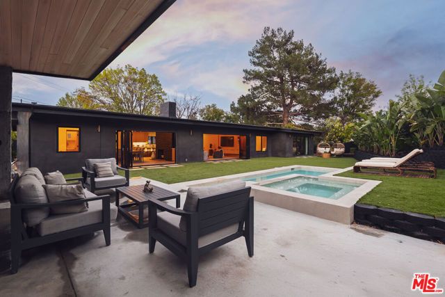 5625 Wilhelmina Avenue, Woodland Hills (los Angeles), CA 91367