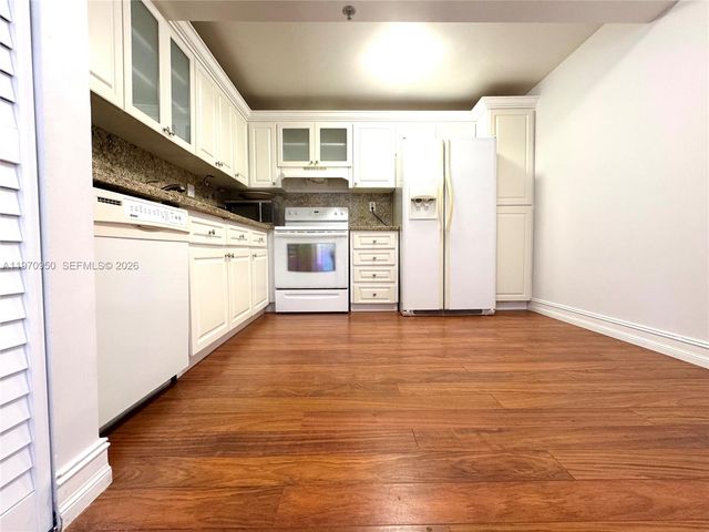 210 174th St 1205, Sunny Isles Beach, FL 33160