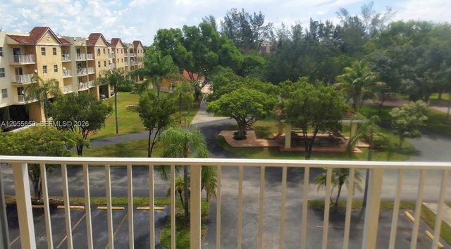 8260 SW 210th St 309, Cutler Bay, FL 33189