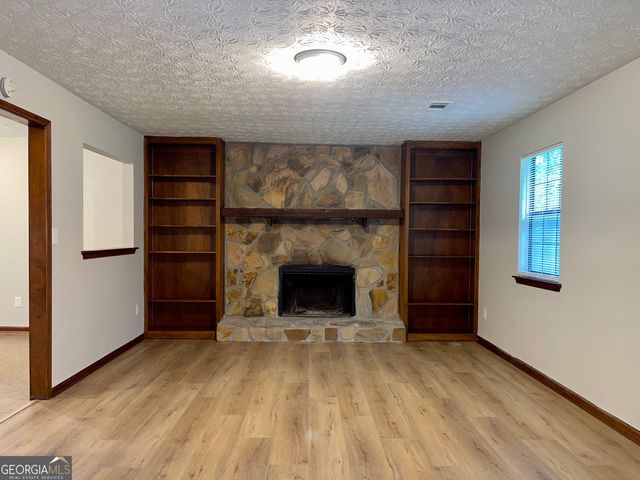 977 Leeward Lane, Jonesboro, GA 30238