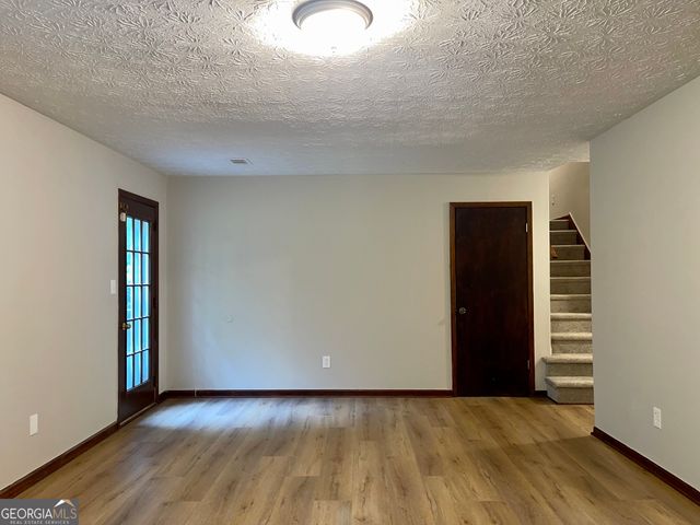 977 Leeward Lane, Jonesboro, GA 30238