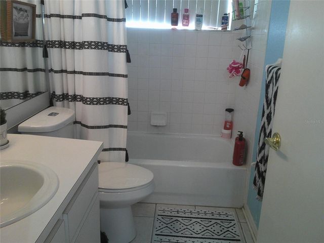 1084 MEADOWOOD POINTE ROAD, Lakeland, FL 33811