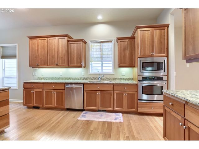11598 Se AERIE CRESCENT Rd, Happy Valley, OR 97086