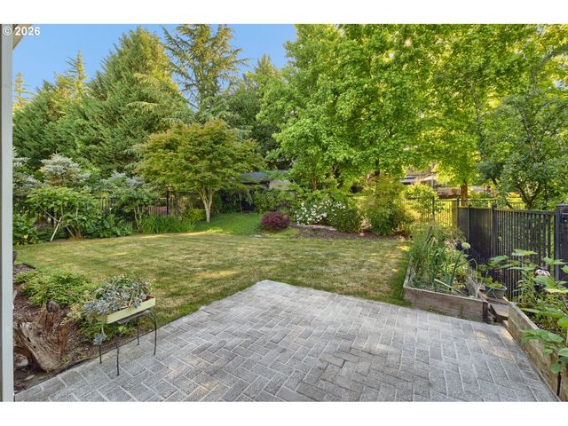11598 Se AERIE CRESCENT Rd, Happy Valley, OR 97086
