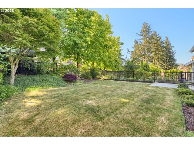 11598 Se AERIE CRESCENT Rd, Happy Valley, OR 97086