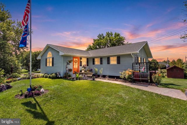 667 GRANT DR, Gettysburg, PA 17325