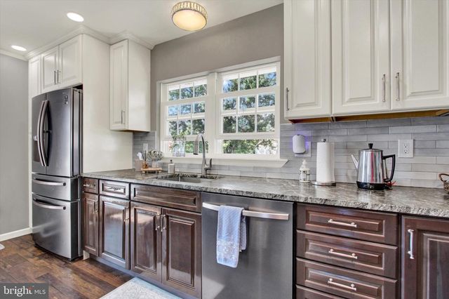 667 GRANT DR, Gettysburg, PA 17325