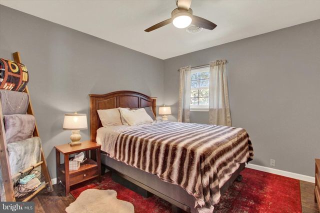 667 GRANT DR, Gettysburg, PA 17325