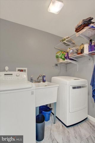 667 GRANT DR, Gettysburg, PA 17325