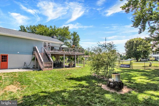 667 GRANT DR, Gettysburg, PA 17325