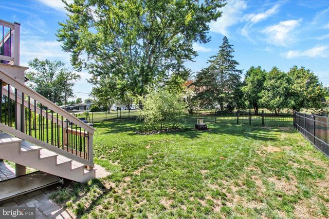 667 GRANT DR, Gettysburg, PA 17325