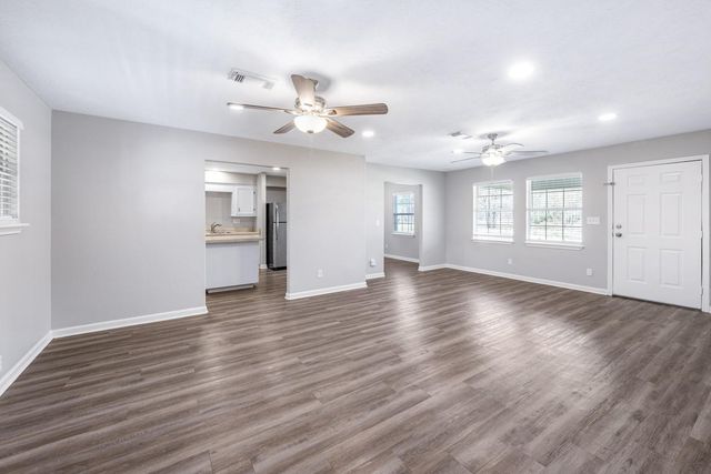 17354 Western Hill Drive, Conroe, TX 77302