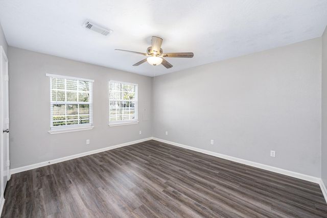 17354 Western Hill Drive, Conroe, TX 77302