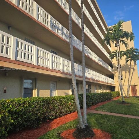 200 SE 5th Ave 307, Dania Beach, FL 33004