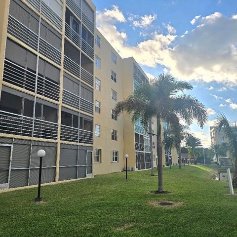 200 SE 5th Ave 307, Dania Beach, FL 33004