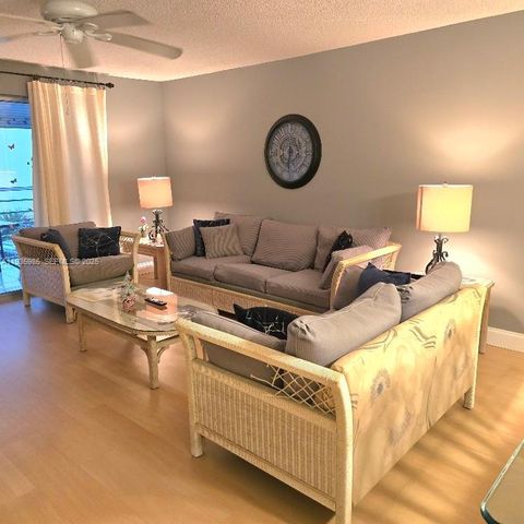 200 SE 5th Ave 307, Dania Beach, FL 33004