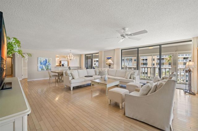 6600 SUNSET WAY 318, St Pete Beach, FL 33706