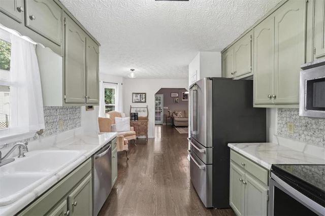 197 Presidential Drive, Dallas, GA 30157
