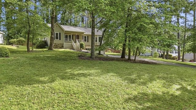 197 Presidential Drive, Dallas, GA 30157