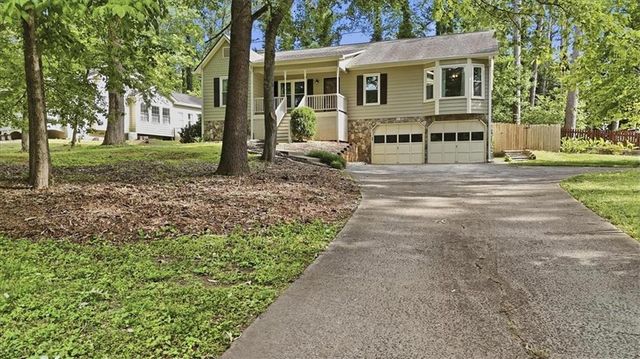 197 Presidential Drive, Dallas, GA 30157