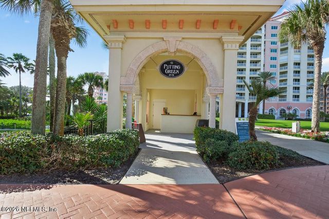 320 OCEAN CREST Drive, Palm Coast, FL 32137