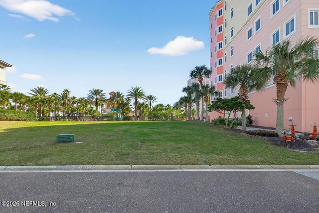 320 OCEAN CREST Drive, Palm Coast, FL 32137