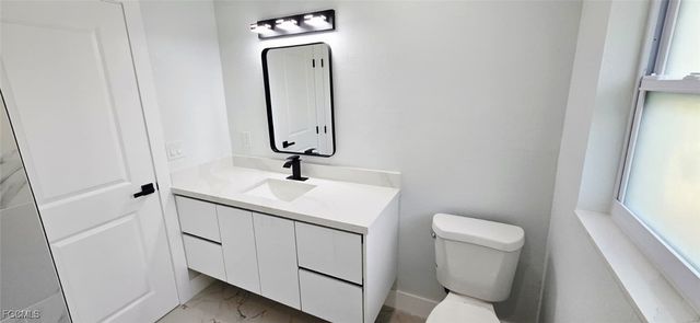 238 SE 46th LN, Cape Coral, FL 33904