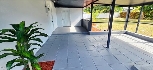 238 SE 46th LN, Cape Coral, FL 33904