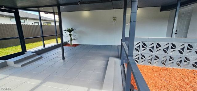 238 SE 46th LN, Cape Coral, FL 33904