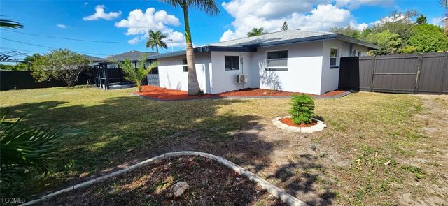 238 SE 46th LN, Cape Coral, FL 33904
