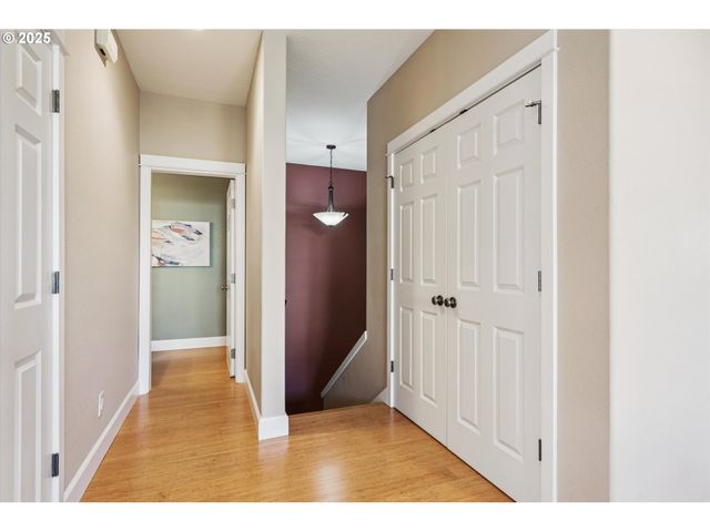 10148 Se BRISTOL Loop, Happy Valley, OR 97086