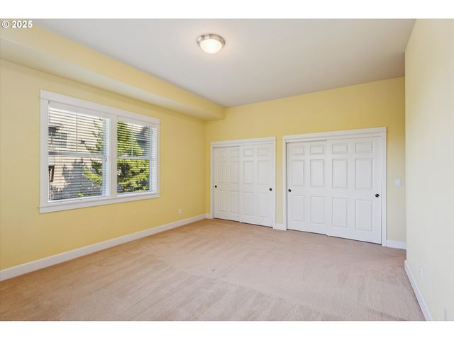 10148 Se BRISTOL Loop, Happy Valley, OR 97086