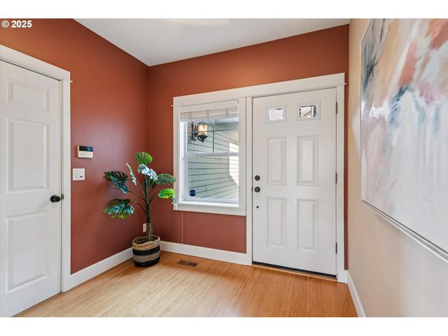 10148 Se BRISTOL Loop, Happy Valley, OR 97086